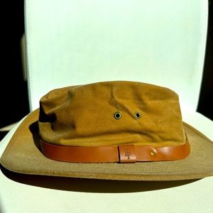 Tom Beckbe Field Hat.  LIKE NEW! Worn once!